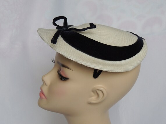 Vintage Off White/Ivory Straw Fascinator Mini Hat… - image 3