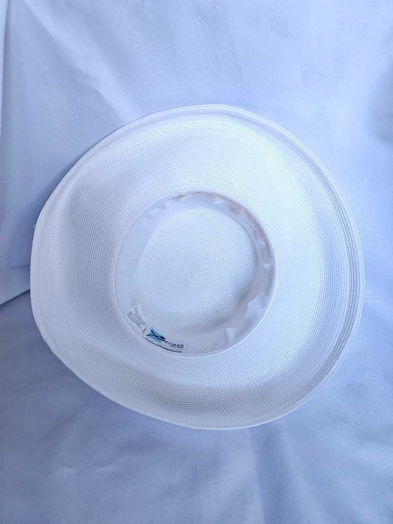 White Synthetic Straw Large Fancy Hat Derby Hat W… - image 8