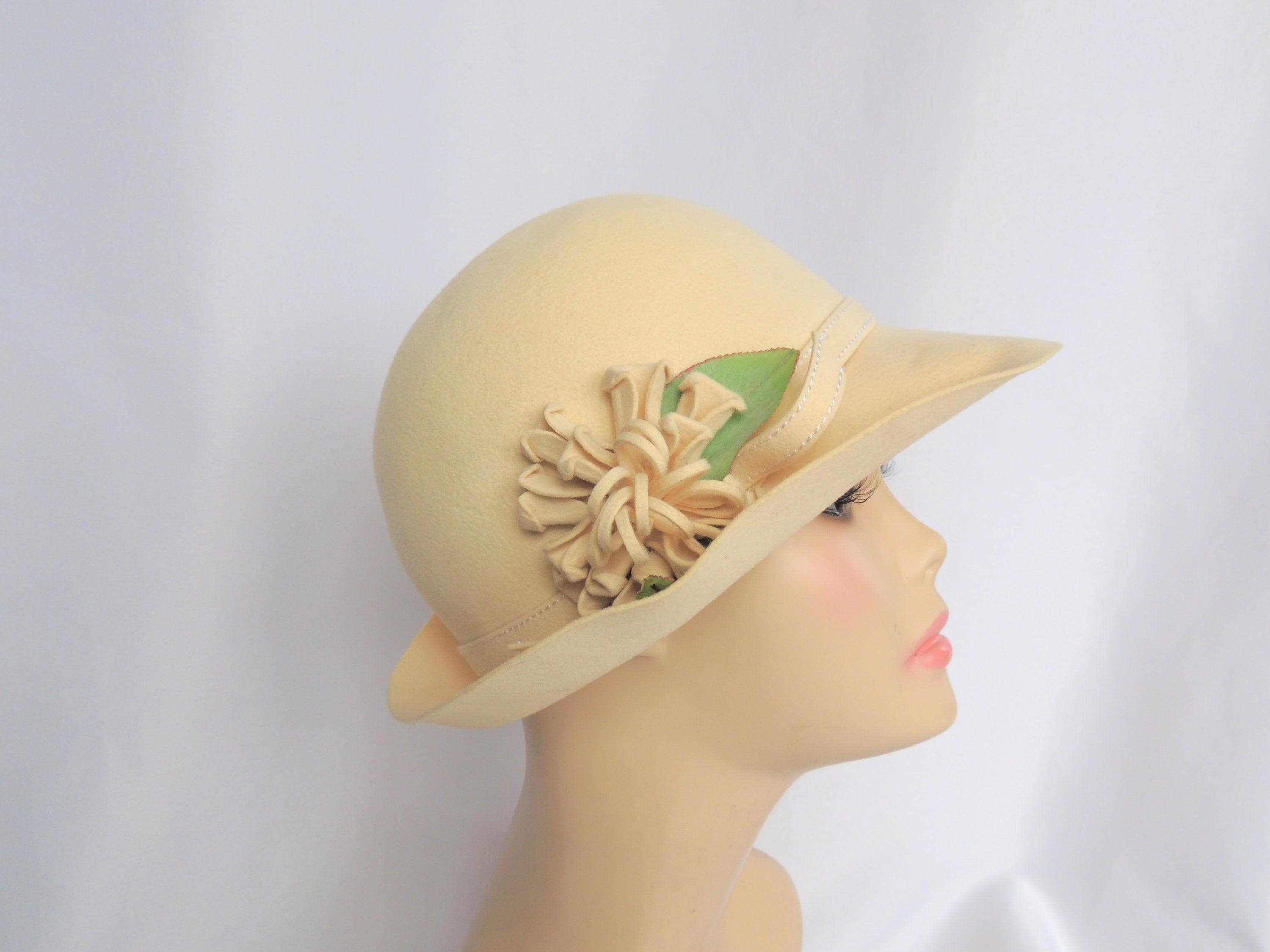 Vintage Adolfo II Ivory/off White Wool Felt Fedora/bucket  display picture 2