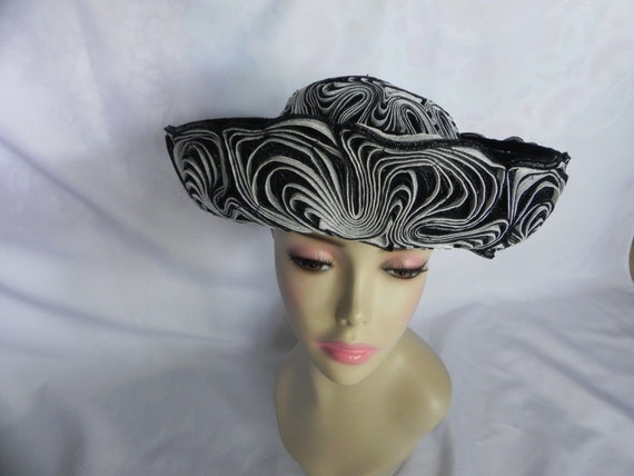 Black and White Synthetic Straw Wide Brimmed Hat … - image 4