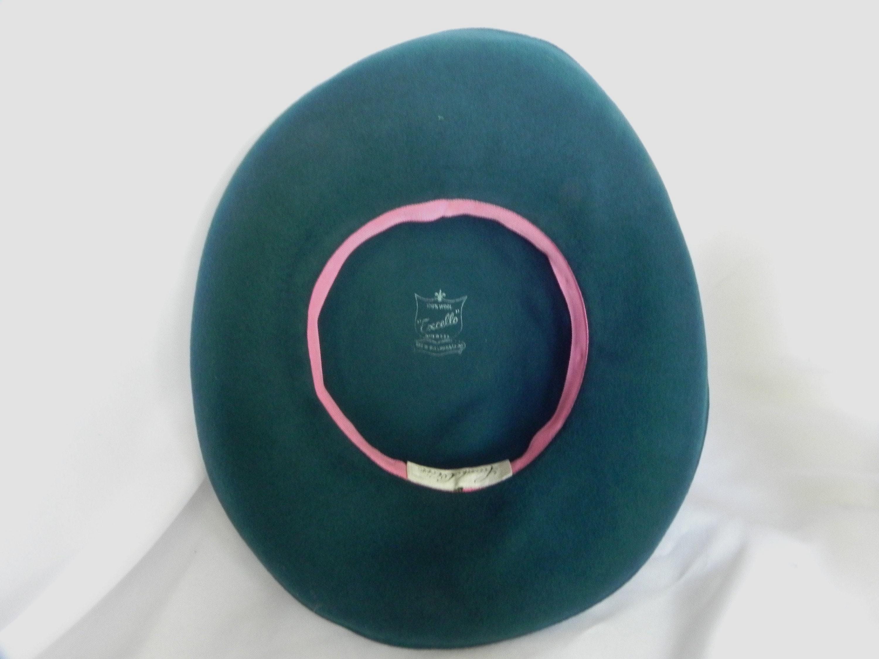 Vintage Frank Olive 1970 display picture 3