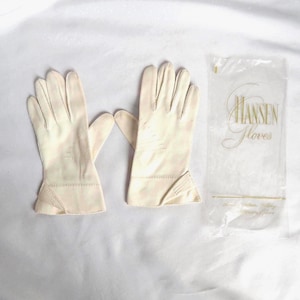 Vintage off White Short Cotton Dress Gloves
