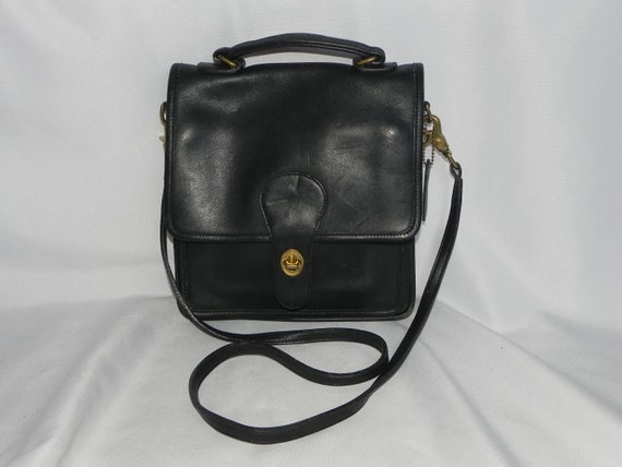 Coach Vintage Black Station Leather Bag Crossbody Bag Coach Vintage Black Station Leather Bag Crossbody Bag