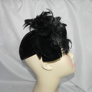 Authentic Black 1920's Cloche Hat Flapper Hat Black Velvet Hat Beanie with Black Feathers image 1