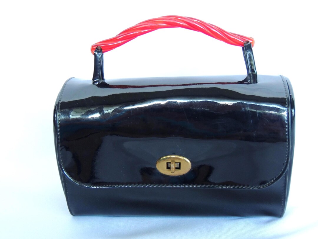 $_57.PNG?set_id=880000500F Garay Elegant Black Patent Crossbody Shoulder Bag. Sz. L9\