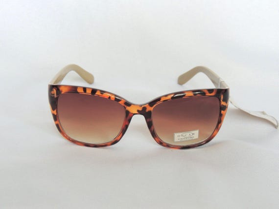 Vintage Oscar De La Renta New Old Stock Tortoise Resin  display picture 3