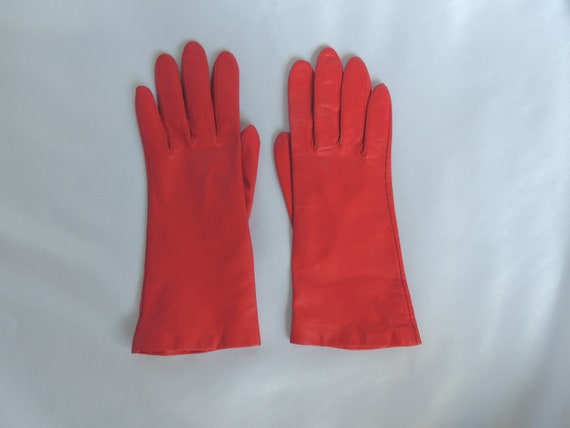 Vintage Red Leather Short Driving Gloves Dress Gl… - image 3