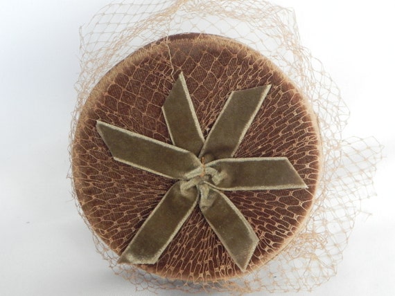 Brown Velvet Pillbox Hat Fascinator Birdcage Hat … - image 5