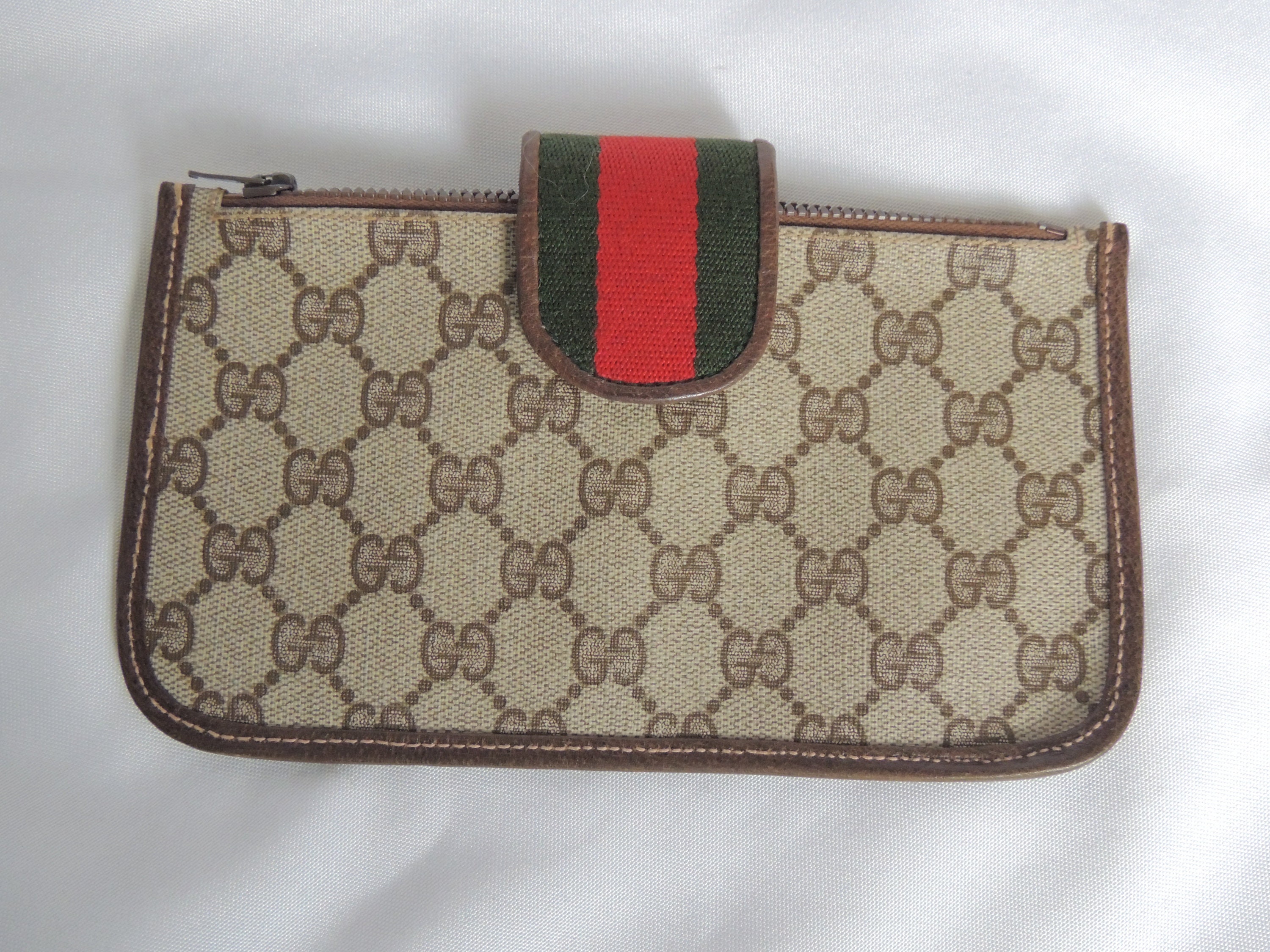 バッグ Vintage Gucci GG pattern clutch bag Rare Vintage Gucci Zippered Clutch Purse Pouch Handbag Make