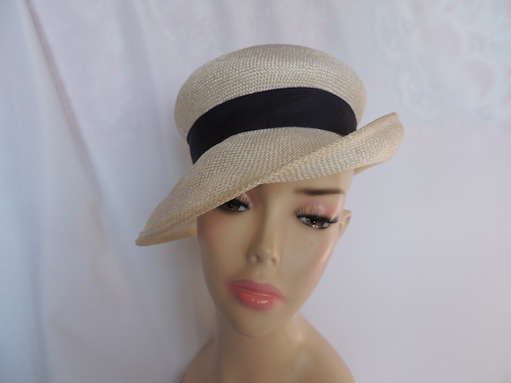 White Vintage Hat Synthetic Straw Summer Fedora H… - image 1