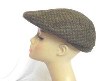 Vintage Brown and Black Tweed Houndstooth Wool Newsboy Cap Beret by Dockers Size Large
