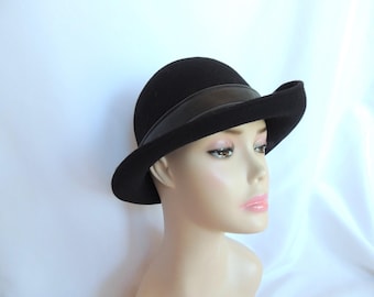 1960s Vintage Macy display picture 3