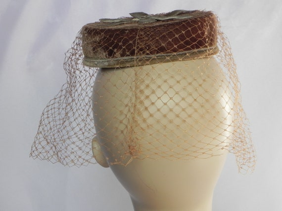 Brown Velvet Pillbox Hat Fascinator Birdcage Hat … - image 3
