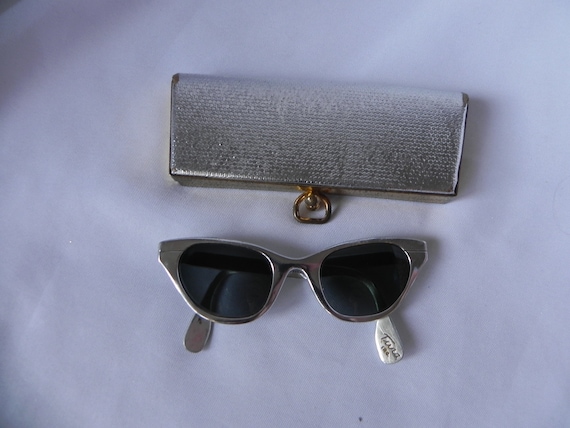 Chrome Silver Cat Eye Sun Glasses By Tura with Si… - image 2