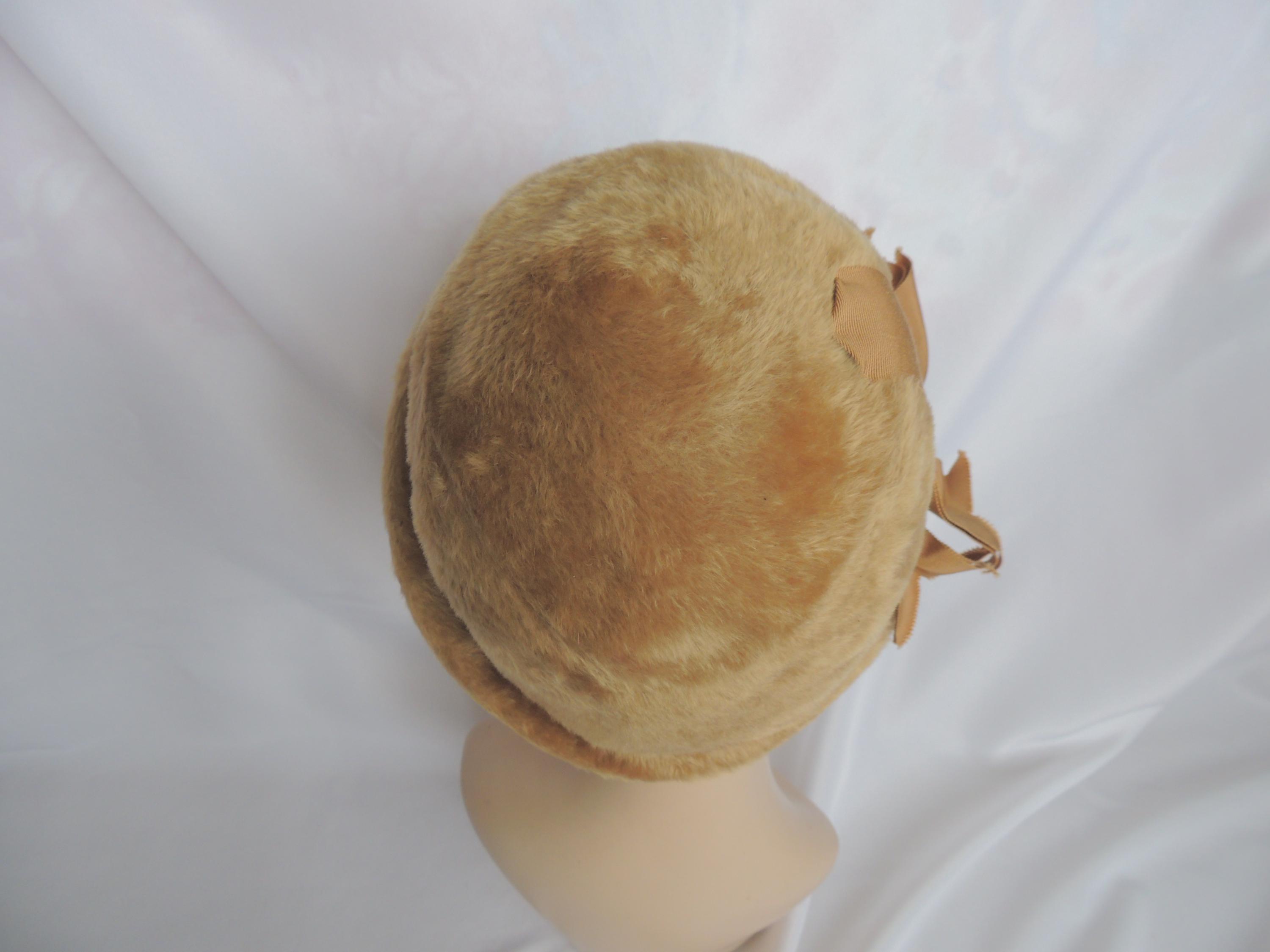 Vintage Betmar Camel Color/tan Felted Fur Cloche Hat Dress 