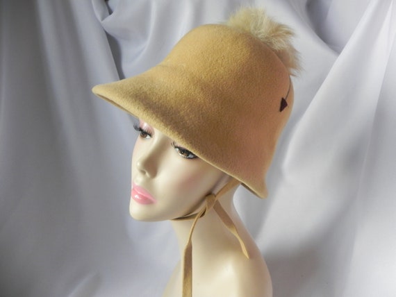 Buy Adolfo II Camel Color Tan Wool Felt Italian Cloche Hat  display picture 2