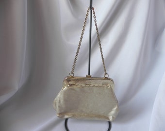 Gold Lame' Formal Evening Bag Handbag with Brass Scalloped Frame and Chain Strap