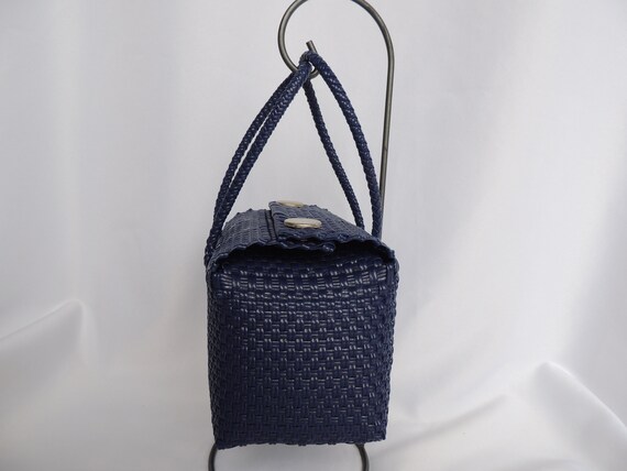 Vintage Navy Blue Molded Plastic Basketweave Purs… - image 5
