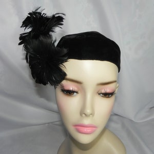 Authentic Black 1920's Cloche Hat Flapper Hat Black Velvet Hat Beanie with Black Feathers image 2