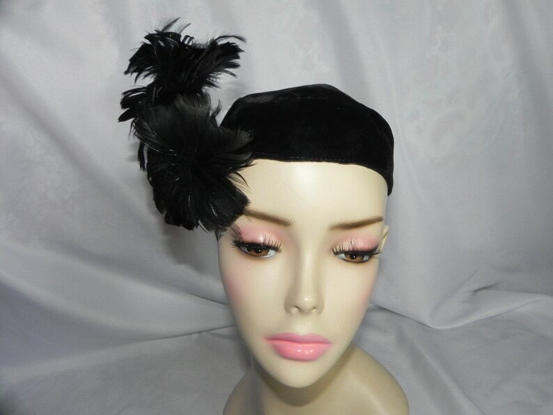 Authentic Black 1920's Cloche Hat Flapper Hat Black Velvet Hat Beanie with Black Feathers image 2