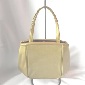 Bolso de mano de noche con tres compartimentos en charol beige/dorado de Garay