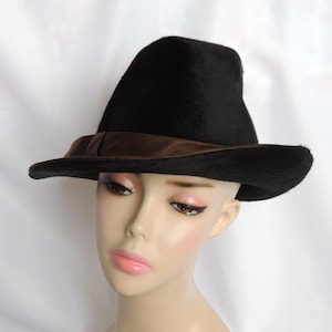 Sakowitz Vintage - Etsy