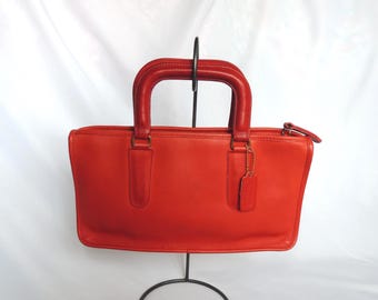vintage coach bella court bag 9957 red 赤 Vintage Coach 9957 Bella Court RED Leather Shoulder Bag EXC COND