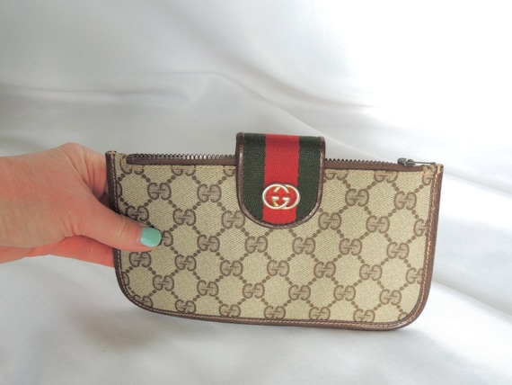 バッグ Vintage Gucci GG pattern clutch bag Rare Vintage Gucci Zippered Clutch Purse Pouch Handbag Make