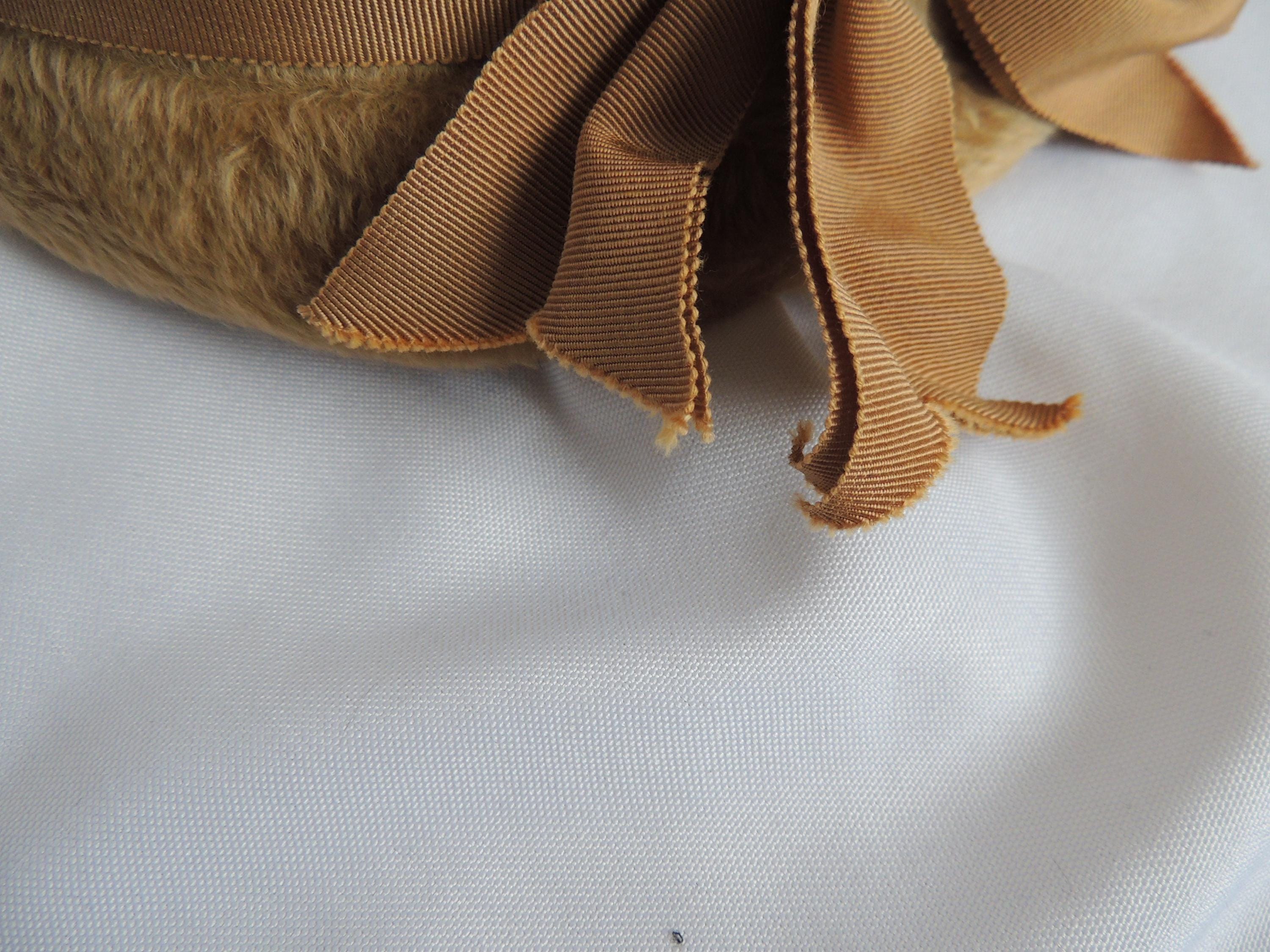 Vintage Betmar Camel Color/tan Felted Fur Cloche Hat Dress  display picture 3