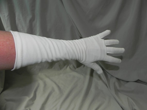 Lace Gloves cc monogram sz S-M