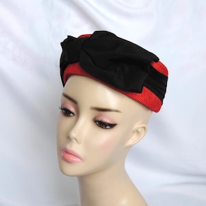 Vintage Red Straw Crushed Pillbox Hat Dress Hat Toque Hat Church Hat Sunday Hat Easter Hat Tea Party Hat with Taffeta Hat Band and Bow