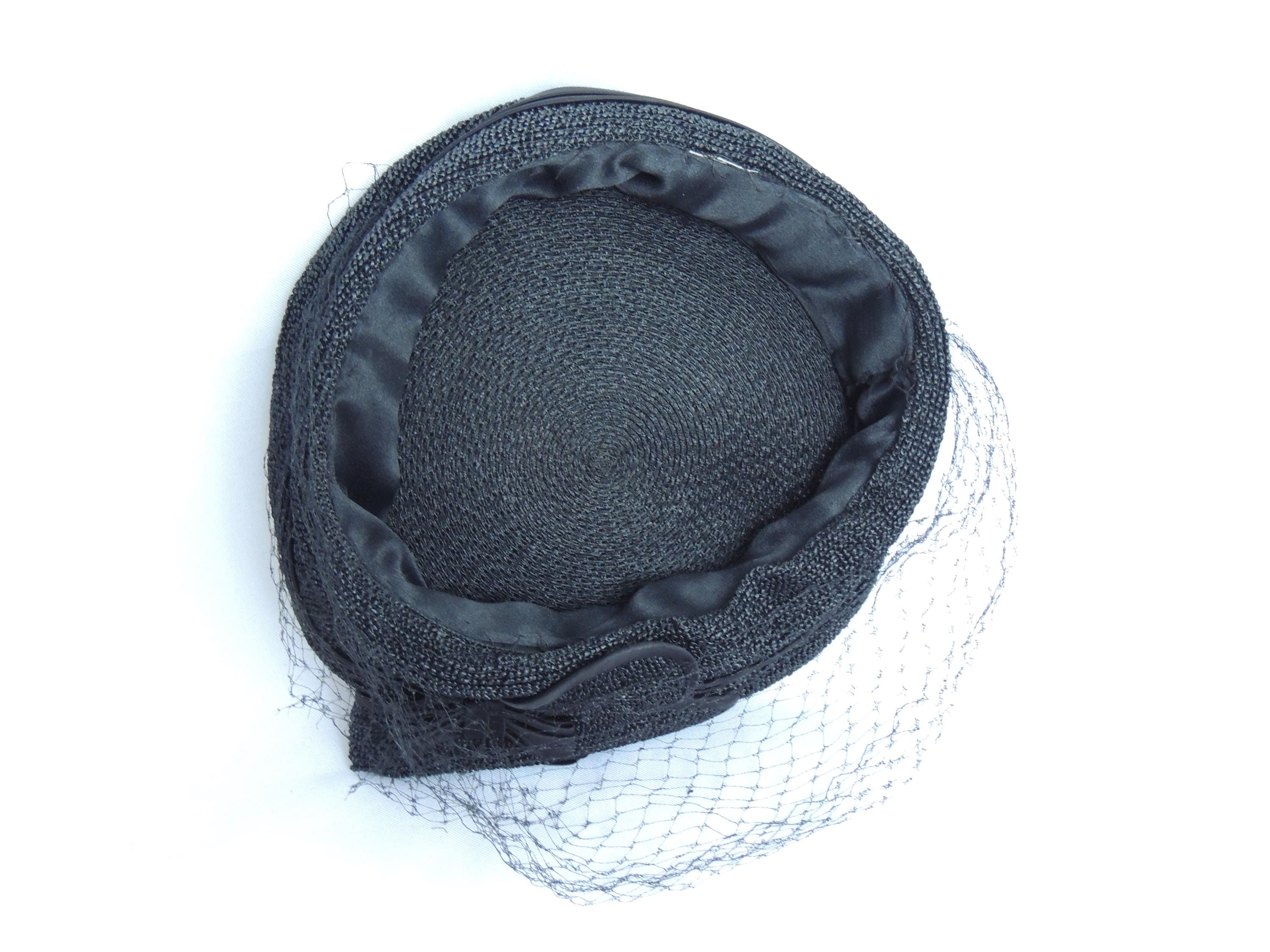 GLORIOUS 1930s\' BLACK FINE  STRAW TOQUE WITH FULL VEIL AND FABRIC FLOWERS She Had That Look About Her - Vintage 1930s 1940s Classic  main image 2