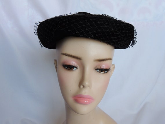 Vintage Black Silk and Velvet Pillbox Hat Beanie … - image 5