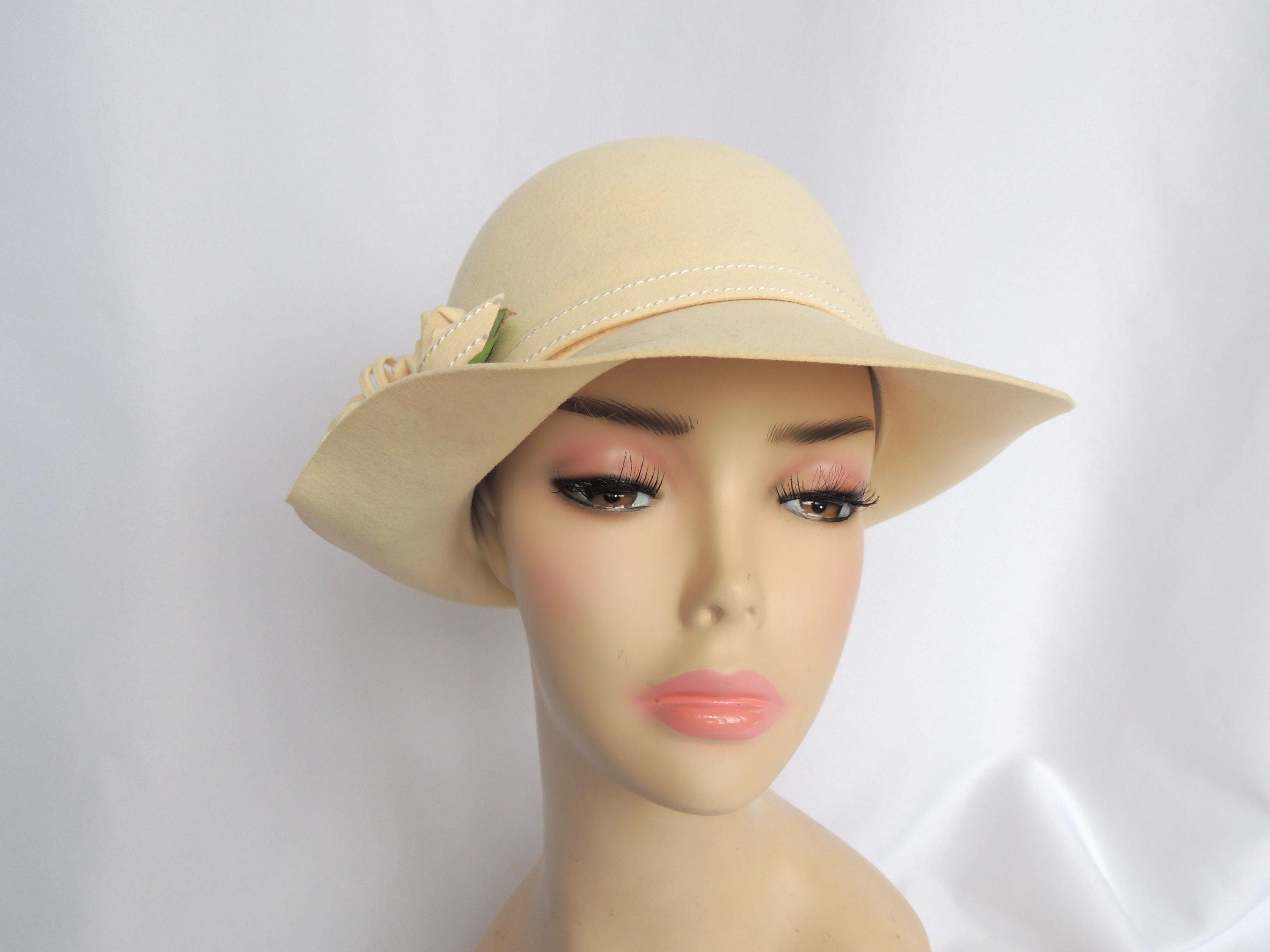 Adolfo II Vintage Womens Hat 21 Inch Tan Cloche Feathers Inside Circumference ? ???? ? . . iconic early 1940s fedora by Stetson  main image 4