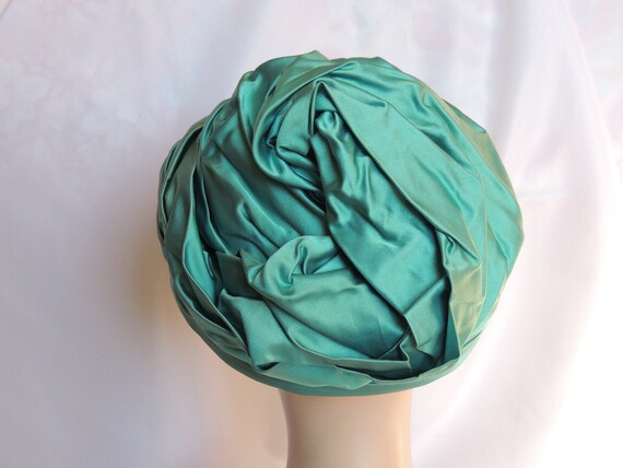 Vintage 1960's Lilly Dache Teal Crushed Satin Tur… - image 4