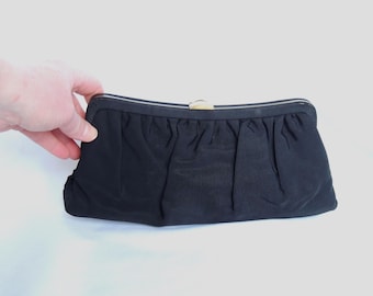 Bolso de mano/cartera de noche vintage de seda negra de los años 40 con dos compartimentos.