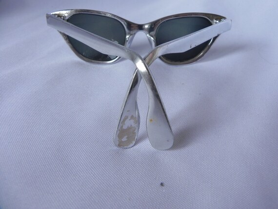 Chrome Silver Cat Eye Sun Glasses By Tura with Si… - image 8