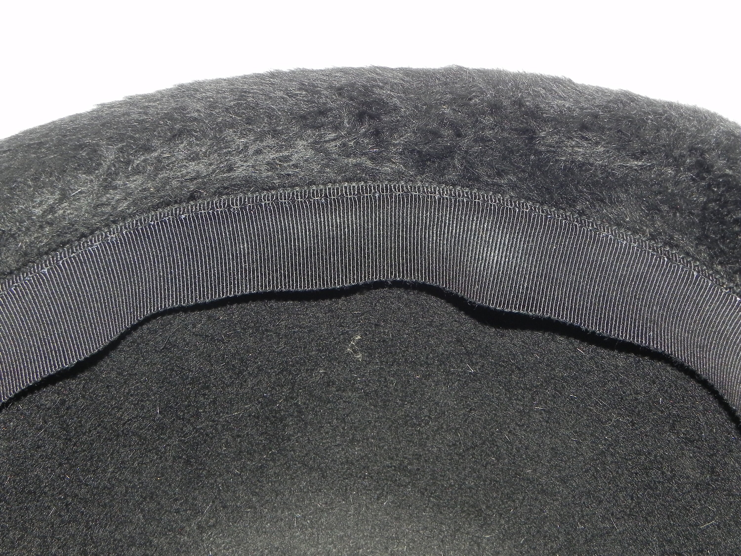 Vintage Black Fuzzy Felt Cloche Hat Carson Pirie Scott Co 