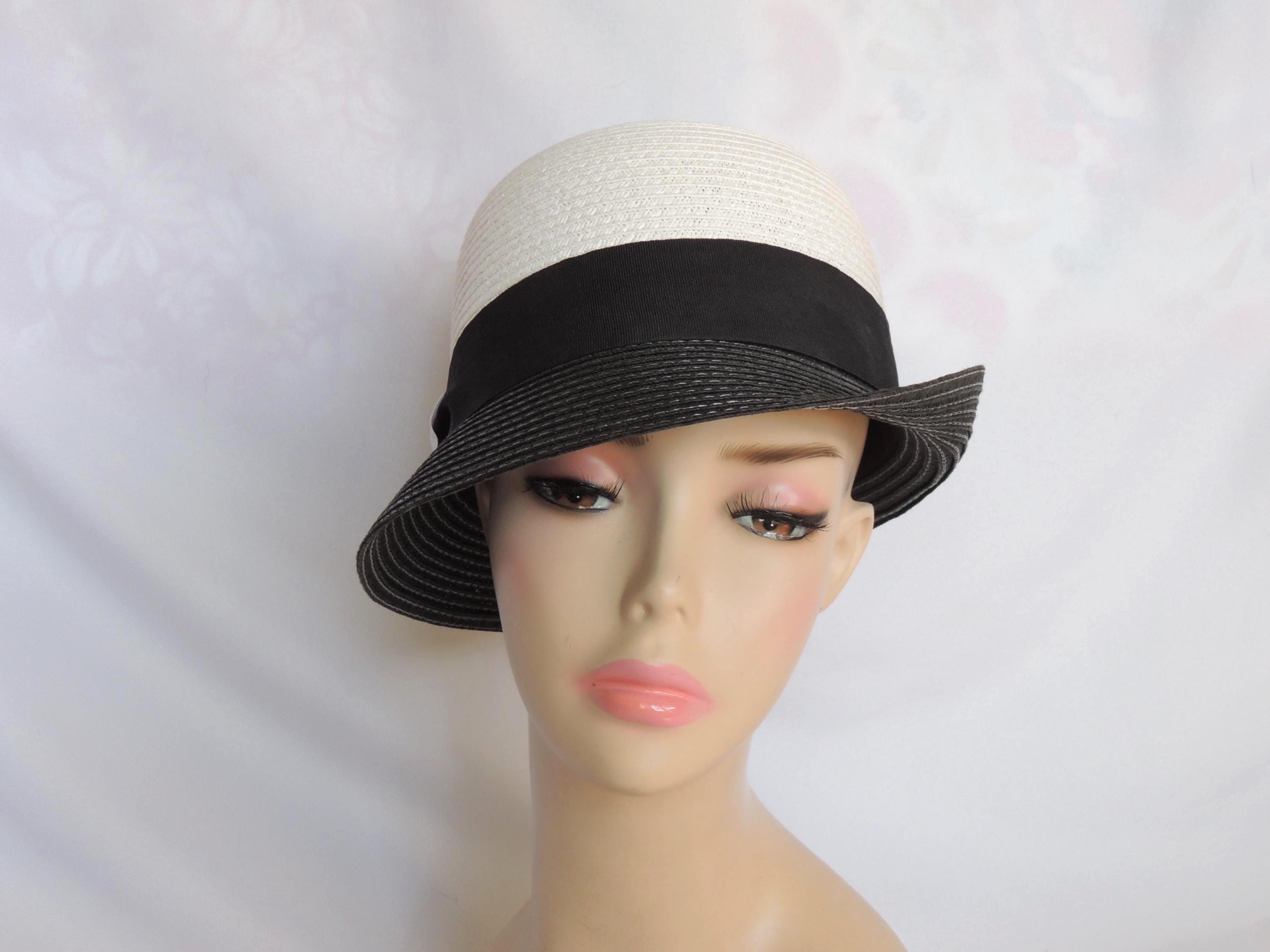 VINTAGE 1960\'S POGUE\'S CINCINNATI BLACK & OFF WHITE STRAW CLOCHE HAT Cloche Straw 1960s Vintage Hats for Women for sale | eBay main image 2