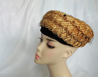 Vintage 1950's Natural Straw Pillbox/Toque Hat