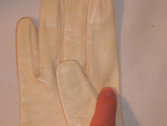 Ivory Off White Short Leather Evening Gloves Dres… - image 8