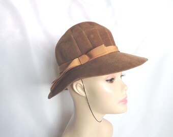 Vintage Light Brown Wool Felt Bucket/Cloche Hat by Winkelman's