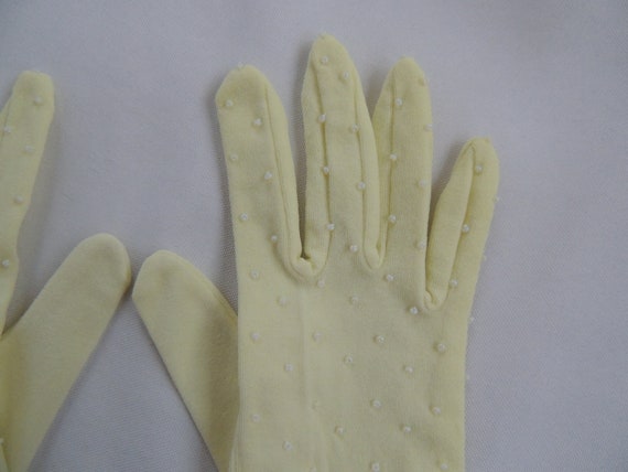 Vintage Short Light Yellow Beaded Dress Gloves Ev… - image 6