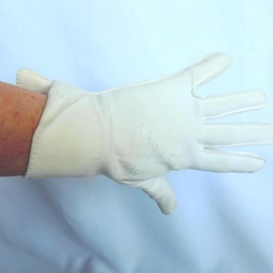 Gants courts en coton blanc cassé vintage Gants habillés Gants de soirée Gants de cérémonie Gants de mariage Gants de bal Gants de fête du thé