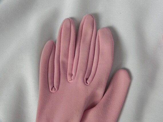 Vintage Short Pink Nylon Stretchy Dress Gloves Ea… - image 8