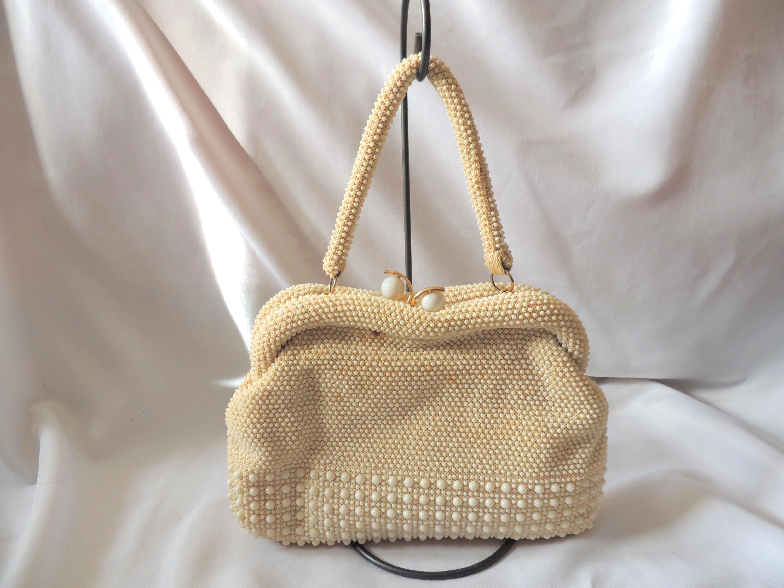 【セール中】1950－1960年ヴィンテージ白＆ゴールドのティッシュカバー Vintage 1950's off White Beaded Corde Handbag Purse With Mid