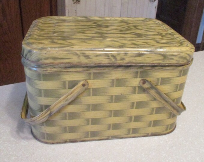Rare Vintage Metal Picnic Basket Faux Weave Design Bottom & Faux Wood