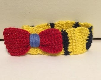 Diadema de ganchillo blanca como la nieve