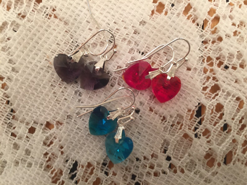 Teens./& Women Shipping Aqua,Purple Free U.S 3 Pairs of Crystal Heart Earrings Red Short Dangle 34 Great for Young Girls Pre Teens