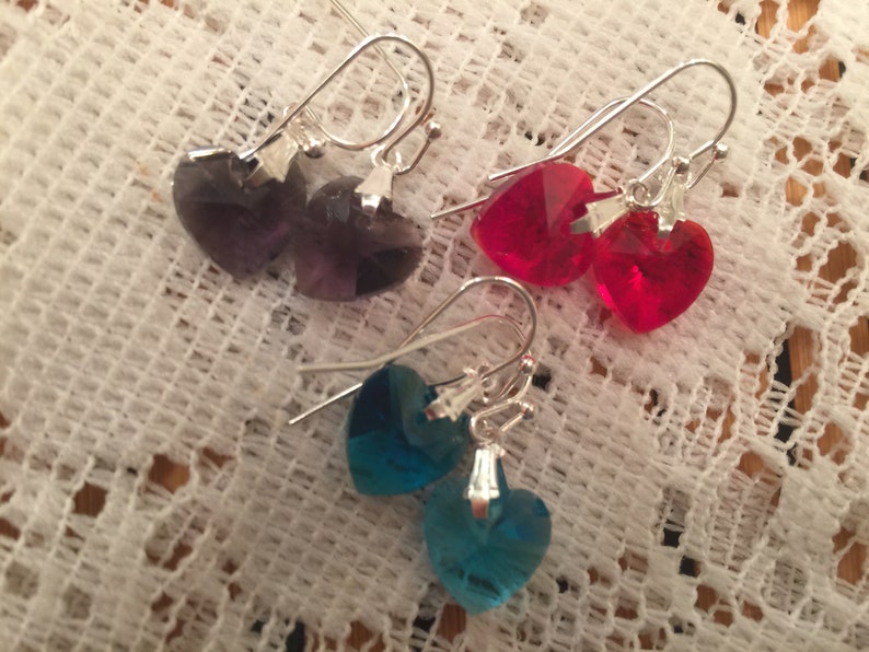 Teens./& Women Shipping Aqua,Purple Free U.S 3 Pairs of Crystal Heart Earrings Red Short Dangle 34 Great for Young Girls Pre Teens